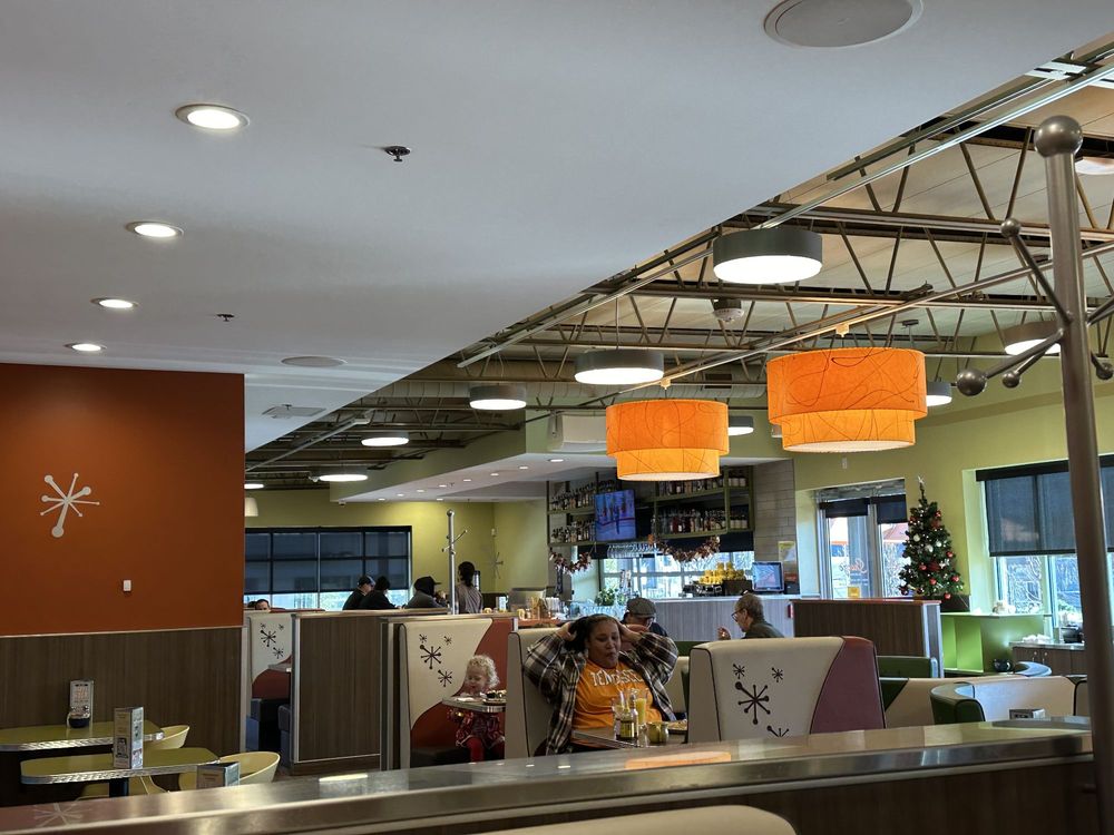 Snooze, an A.M. Eatery