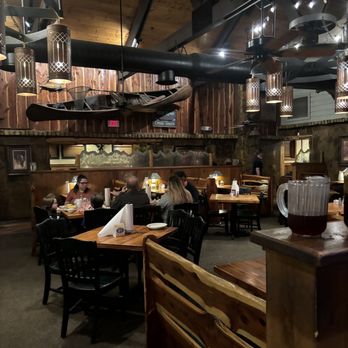 Shady Oak Barbeque & Grill - Inside dining area - Barbeque Near Me - Fort Worth, Texas Shady Oak Barbeque & Grill - Inside dining area - Barbeque Near Me - Fort Worth, Texas