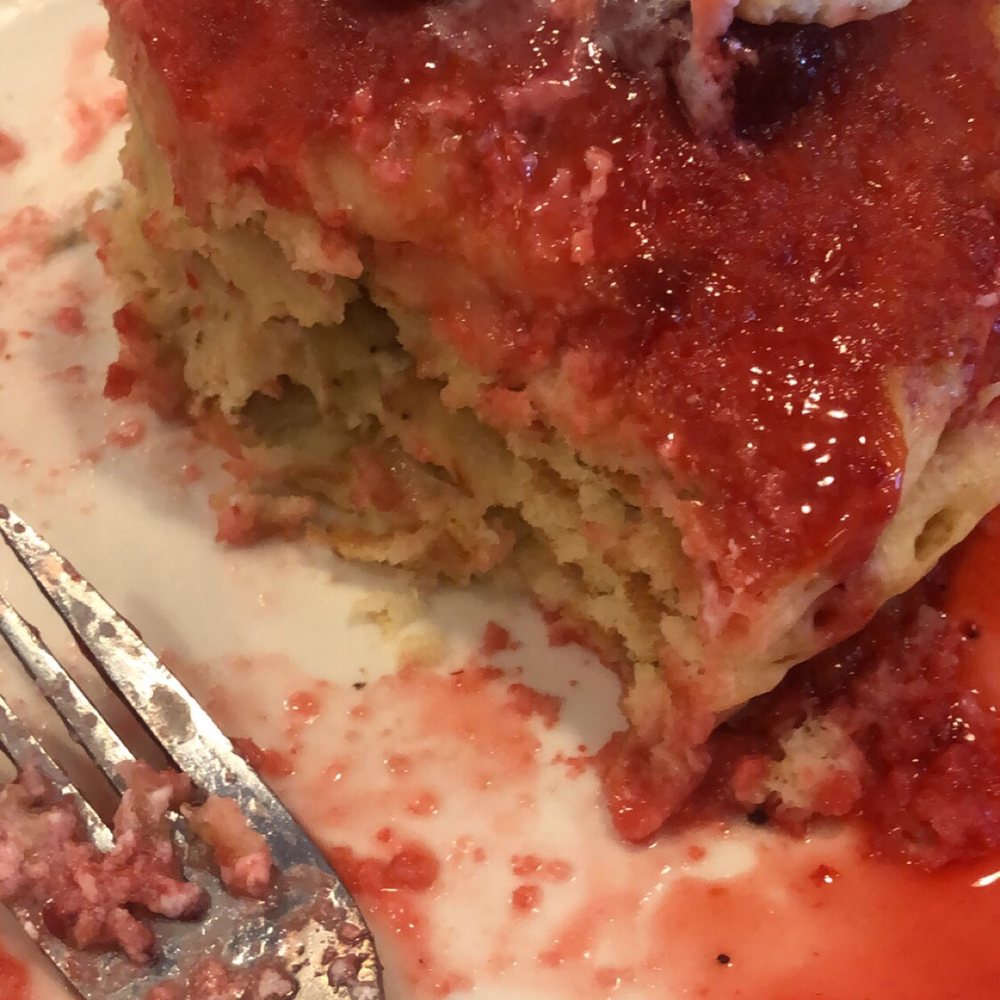 Strawberry and banana pancakes Strawberry and banana pancakes