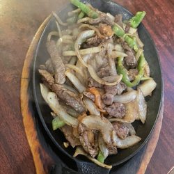 El Jalisco Mexican Grill - Sizzling steak fajitas