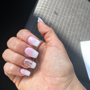 Sassie Nails N Spa - Nail Salons Near Me - Temecula, California