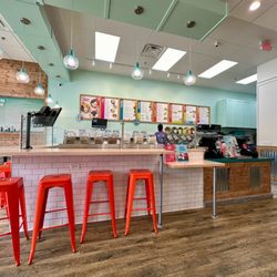 Tropical Smoothie Cafe - Interior of restaurant