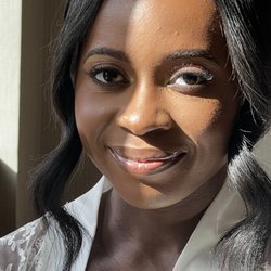Shalonda A Beauty Expert