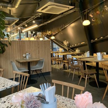 Crispin - Interior - Breakfast & Brunch Near Me - London, XGL