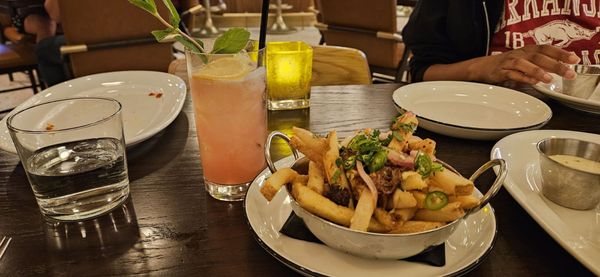 Luckley Tavern & Grill by null