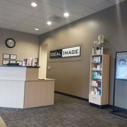 Ideal Image Tigard - Front lobby - girls here are AMAZING!