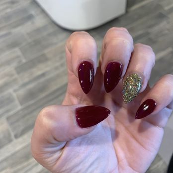 Moschino Nails - Nail Salons Near Me - Roseville, California