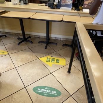 Pollo Tropical - Manager rudely on the phone - Latin American Near Me - Lake Park, Florida Pollo Tropical - Manager rudely on the phone - Latin American Near Me - Lake Park, Florida
