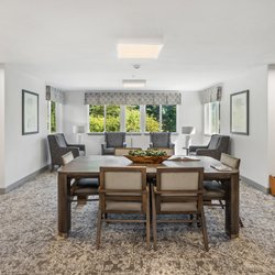 Holiday Essex House
