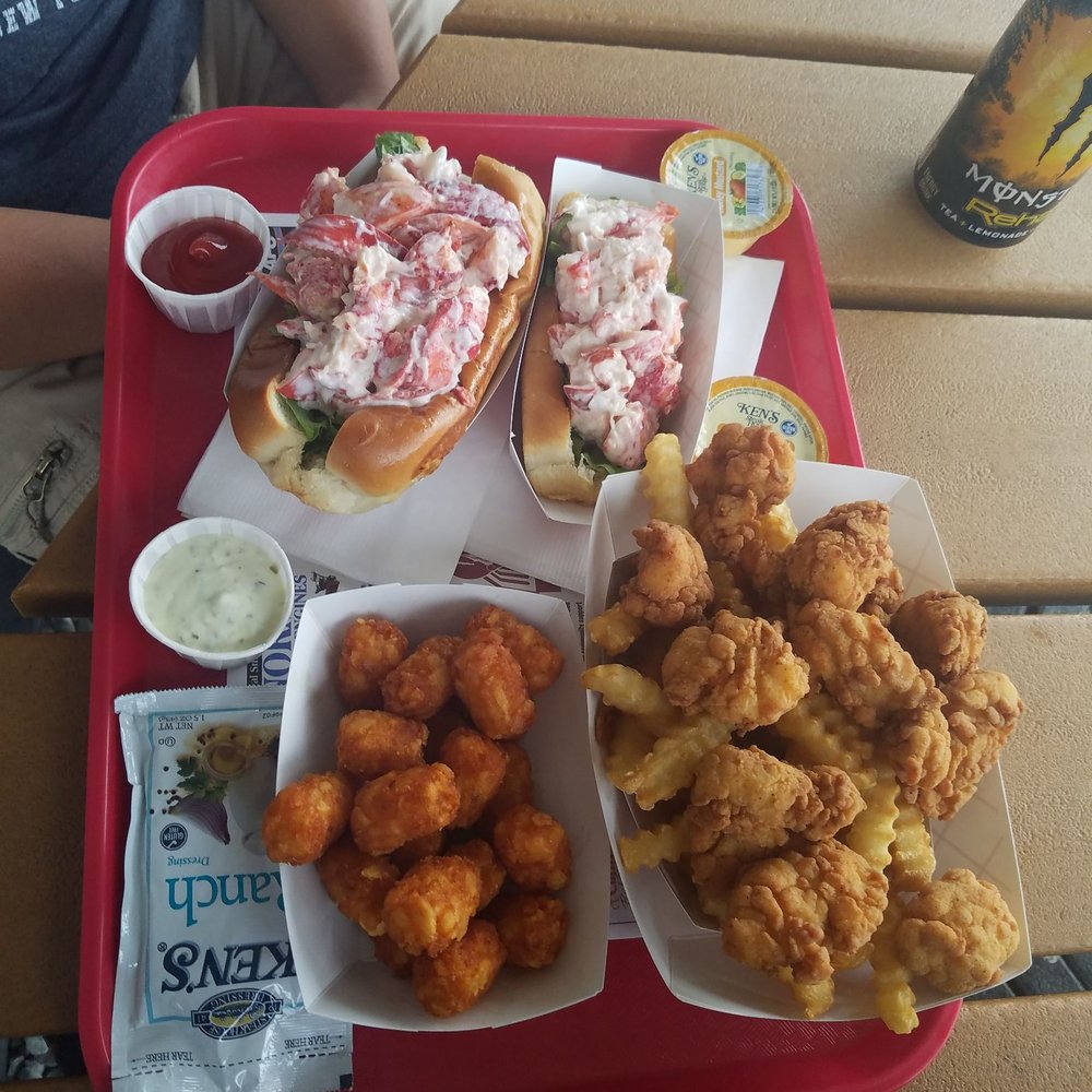 The Red Barn - 1/2 pound and 1/4 pound lobster roll. Too hot tots and fried chicken - Seafood Near Me - Augusta, Maine The Red Barn - 1/2 pound and 1/4 pound lobster roll. Too hot tots and fried chicken - Seafood Near Me - Augusta, Maine