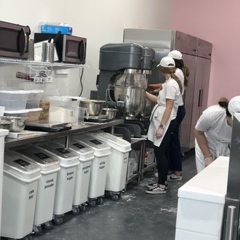 Crumbl - Lehi - Bakeries Near Me - Lehi, Utah