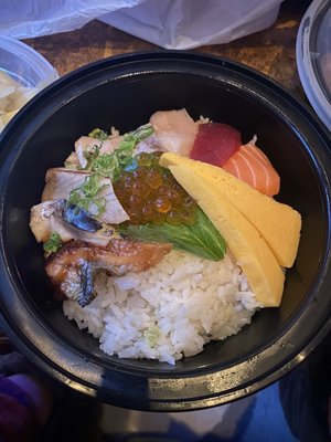 Hilo Poke & Sushi by null
