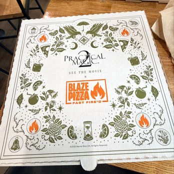Blaze Pizza - Salad Near Me - Davie, Florida Blaze Pizza - Salad Near Me - Davie, Florida