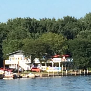 Dockside Bar & Grill - Bars Near Me - Ottawa, Illinois