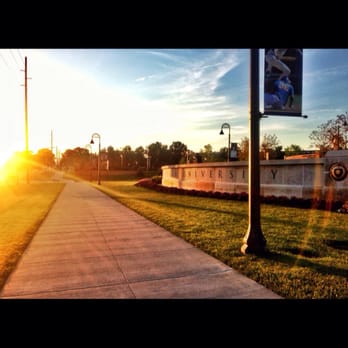 Kent State University - Kent State University Student Green - Colleges & Universities Near Me - Kent, Ohio