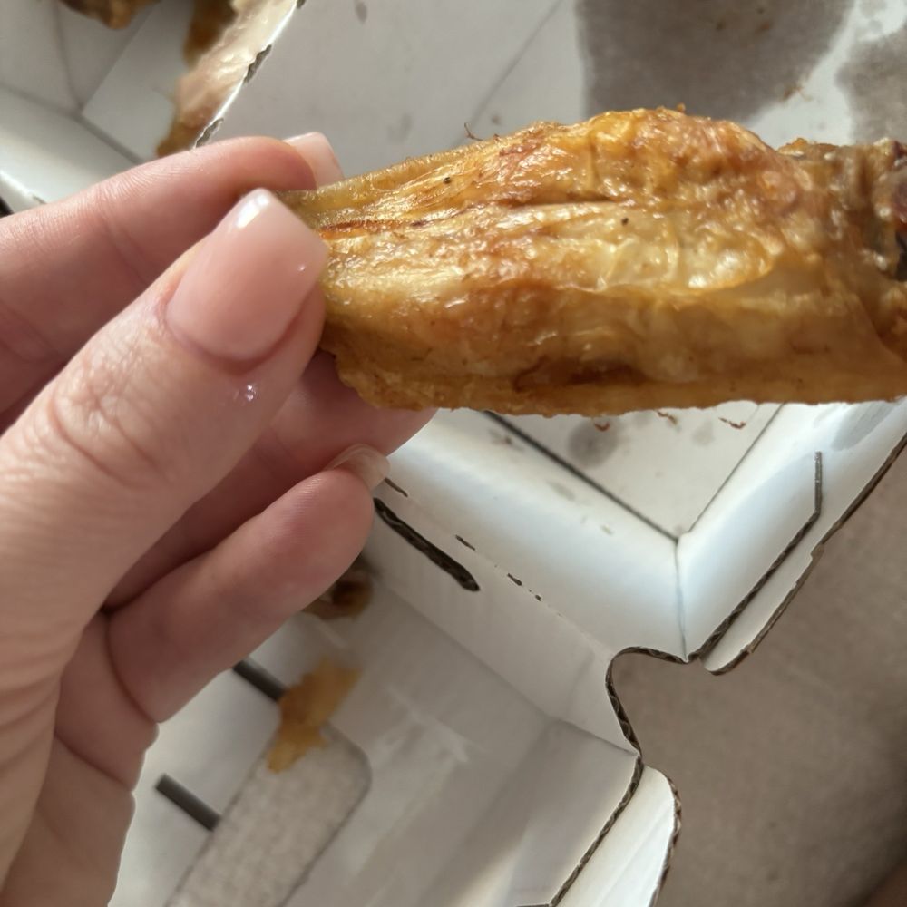 This is a photo of how my wings came! This is a photo of how my wings came!
