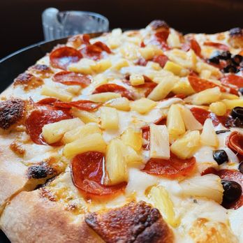 Rick's New York Style Pizza - Pepperoni and pineapple pizza - Pizza Near Me - Lodi, California Rick's New York Style Pizza - Pepperoni and pineapple pizza - Pizza Near Me - Lodi, California