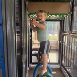 Kiddos Closet & Clips
