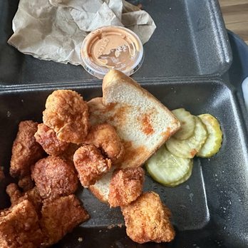 Dave's Hot Chicken - Cauli Bites Hot Box without fries - Chicken Shop Near Me - Jacksonville, Florida Dave's Hot Chicken - Cauli Bites Hot Box without fries - Chicken Shop Near Me - Jacksonville, Florida