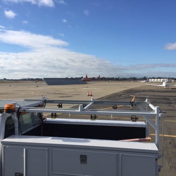 Landmark Aviation - Airports Near Me - Oakland, California Landmark Aviation - Airports Near Me - Oakland, California
