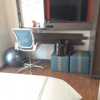 EVEN Hotel Brooklyn - Decent space to move - Hotels Near Me - Brooklyn, New York