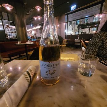 Cafe Robey - Breakfast & Brunch Near Me - Chicago, Illinois Cafe Robey - Breakfast & Brunch Near Me - Chicago, Illinois