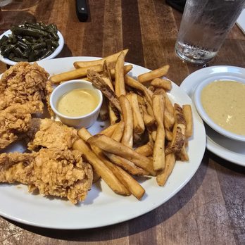 Cheddar's Scratch Kitchen - Chicken Tender Platter w/ Fries & Southern Green Beans. Honey Mustard Dipping Sauce. - American Near Me - Warner Robins, Georgia Cheddar's Scratch Kitchen - Chicken Tender Platter w/ Fries & Southern Green Beans. Honey Mustard Dipping Sauce. - American Near Me - Warner Robins, Georgia
