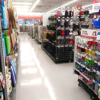 Michaels - Michaels, Newtown Square -- interior - Arts & Crafts Near Me - Newtown Square, Pennsylvania