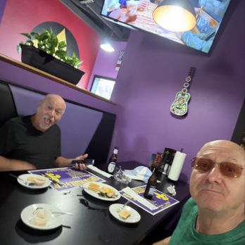 Seafood Seller and Cafe - The atmosphere - Cajun/Creole Near Me - Ocala, Florida Seafood Seller and Cafe - The atmosphere - Cajun/Creole Near Me - Ocala, Florida