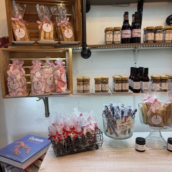 Society Bakery And Cafe - Custom Cakes Near Me - Sebastopol, California