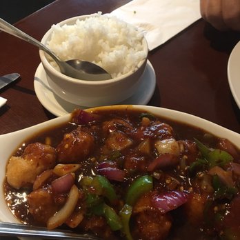 Everest Hakka House - Small rice + spicy fried paneer in sauce - Hakka Near Me - Etobicoke, Ontario