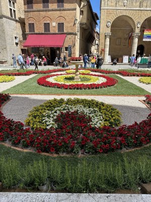 Pienza by null