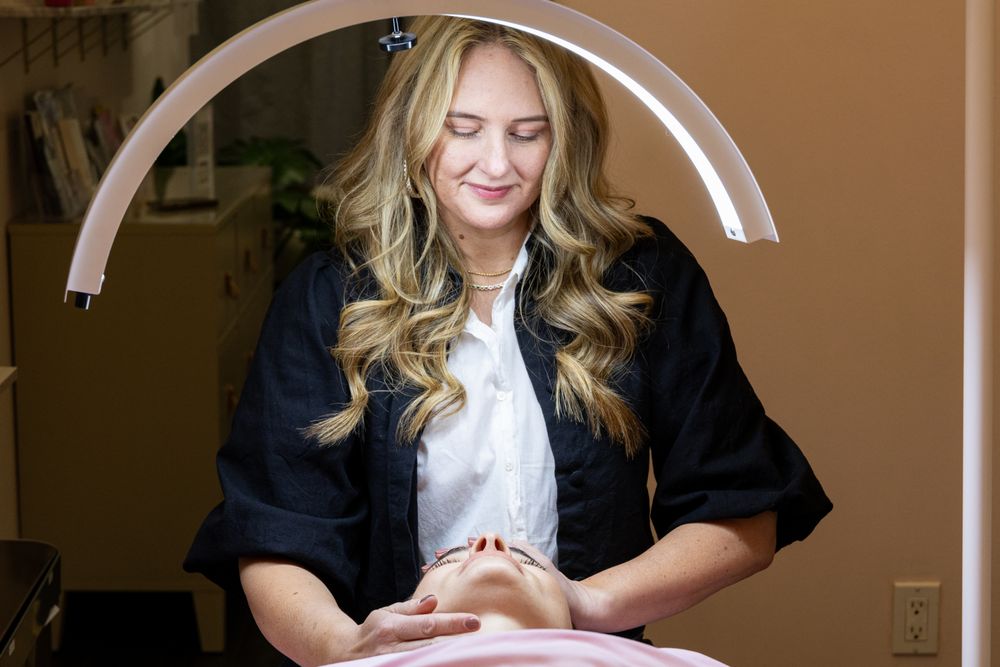 The Body Bungalow Logo