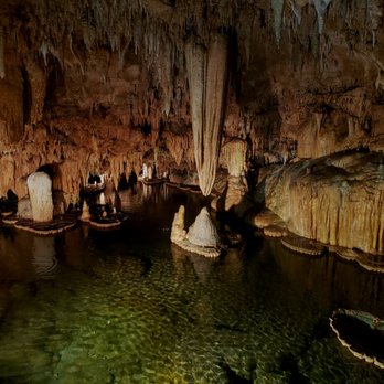Onondaga Cave State Park - Parks Near Me - Leasburg, Missouri