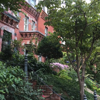 Dupont Circle - Love the front porches - Landmarks & Historical Buildings Near Me - Washington, DC, District of Columbia