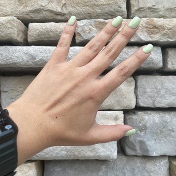 Cosmo Nails - Nail Salons Near Me - Toluca Lake, California