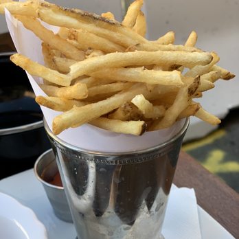 Perle Restaurant - Truffle fries - New American Near Me - Pasadena, California Perle Restaurant - Truffle fries - New American Near Me - Pasadena, California