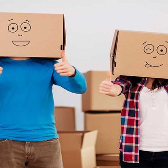 House Movers - House Movers home page image. a couple Moving house happy with the house Movers removals service. - Movers Near Me - London, XGL