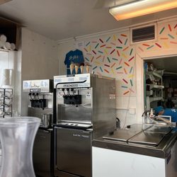 Jo-Jo's Ice Cream And Water Ice