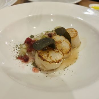 Rimessa Roscioli - Scallop appetizer - Beer, Wine & Spirits Near Me - Rome, RM Rimessa Roscioli - Scallop appetizer - Beer, Wine & Spirits Near Me - Rome, RM