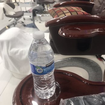 Nails 4 U & Spa - Nail Salons Near Me - Fullerton, California