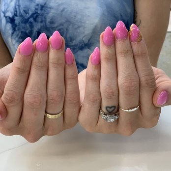 Polished Nail Bar - Nail Salons Near Me - Raleigh, North Carolina