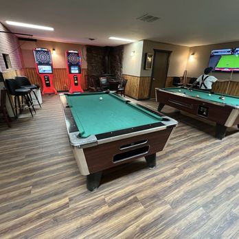 Lounge & Mobile Bar - Pool table and darts - Pizza Near Me - Homedale, Idaho Lounge & Mobile Bar - Pool table and darts - Pizza Near Me - Homedale, Idaho