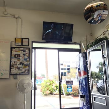 Low Price Auto Glass - LCD tv with Roku for you to watch while you're waiting for your car - Windshield Installation & Repair Near Me - Hayward, California Low Price Auto Glass - LCD tv with Roku for you to watch while you're waiting for your car - Windshield Installation & Repair Near Me - Hayward, California