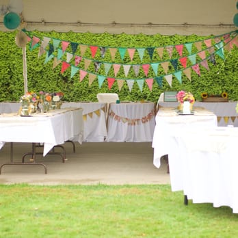 A Chapel On Swan's Trail - Another picture of the tables set up under the tent - Wedding Chapels Near Me - Snohomish, Washington A Chapel On Swan's Trail - Another picture of the tables set up under the tent - Wedding Chapels Near Me - Snohomish, Washington