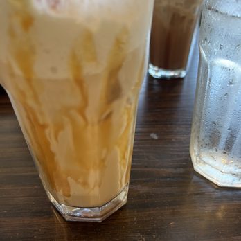 Broken Yolk Cafe - Iced Messy Caramel Latte - Breakfast & Brunch Near Me - Fullerton, California Broken Yolk Cafe - Iced Messy Caramel Latte - Breakfast & Brunch Near Me - Fullerton, California