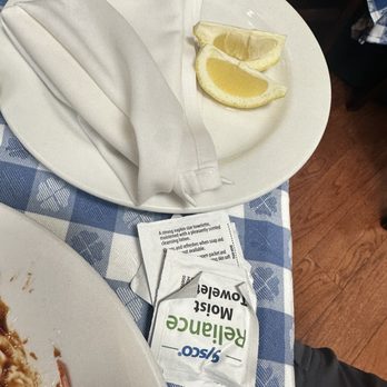 Perry’s - Novato - Hot wet towel and wipes for my husband after his bbq baby back ribs - New American Near Me - Novato, California