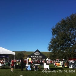 Healdsburg Wine Country Half Marathon - Post race expo