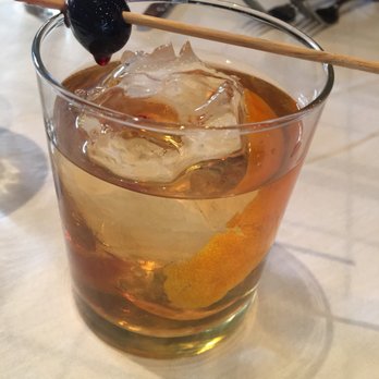 LUXBAR - Old fashioned - Bars Near Me - Chicago, Illinois LUXBAR - Old fashioned - Bars Near Me - Chicago, Illinois