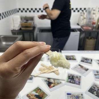 Maui Frozen - Sample - Shaved Ice Near Me - Kihei, Hawaii